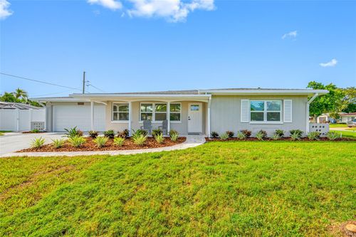2942 63rd Ave S, St Petersburg, FL, 33712-5553 | Card Image