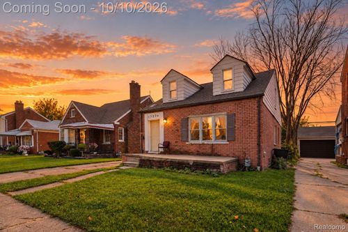 15276 Rochelle St, Detroit, MI, 48205-4155 | Card Image