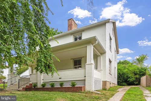 630 Washington St, HARPERS FERRY, WV, 25425-7009 | Card Image