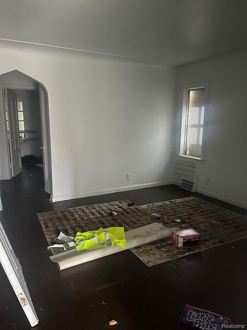 18591 Brinker St, Detroit, MI, 48234-1537 | Card Image
