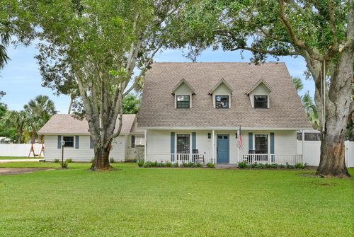 217 Se Oriole Ave, Stuart, FL, 34996-1203 | Card Image
