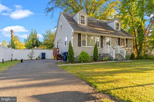 27 Altamawr Ave, LAWRENCEVILLE, NJ, 08648-3805 | Card Image