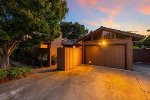 1940 Fallen Leaf Ln, Los Altos, CA, 94024-7206 | Card Image