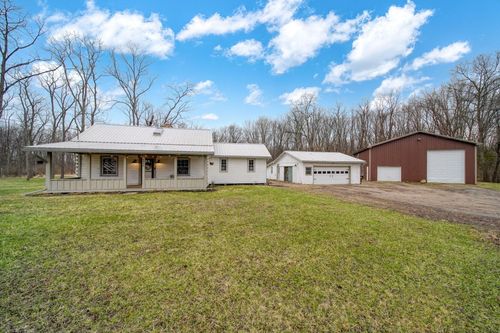 6830 Paddock Ln, Jackson, MI, 49201-9703 | Card Image
