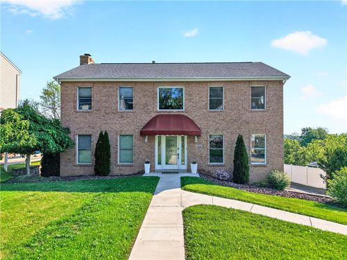 111 Janyce Dr, Greensburg, PA, 15601-3946 | Card Image