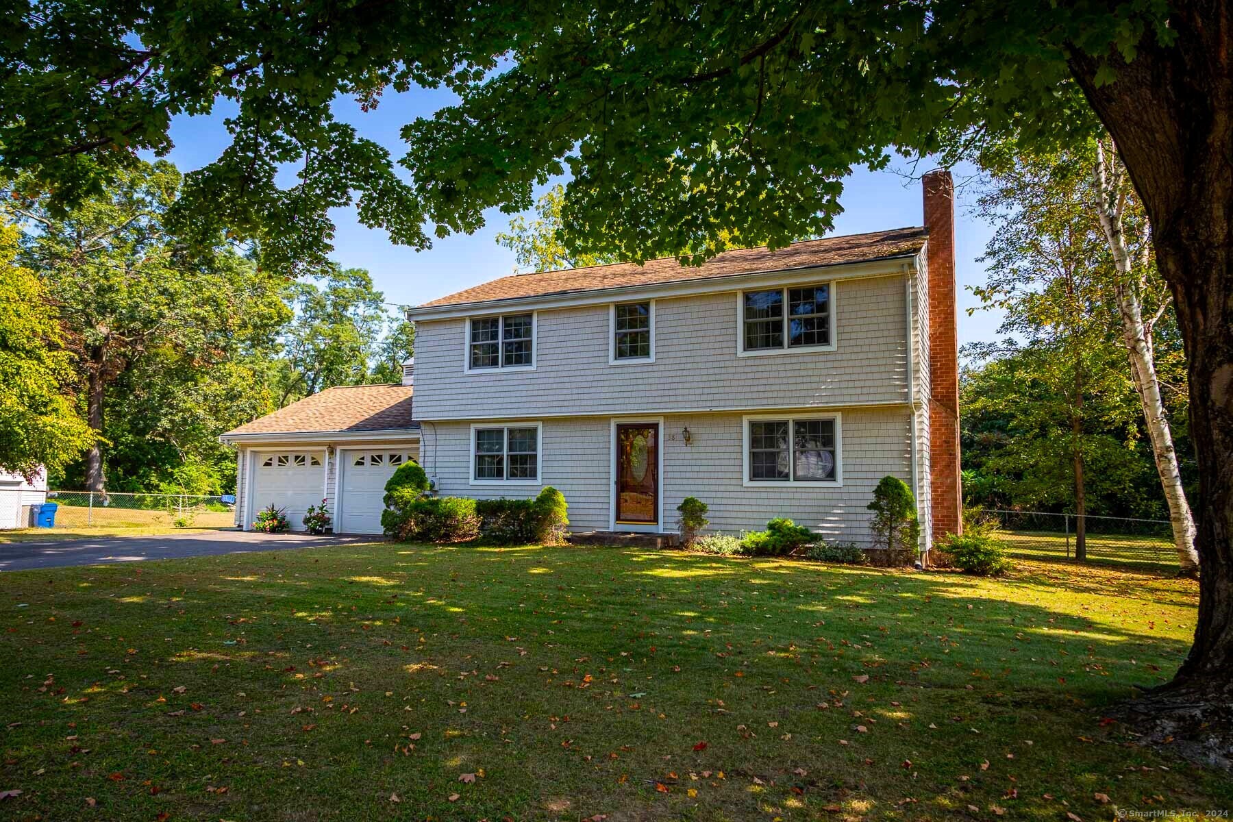 Glenwood Dr, Windsor, CT 06095