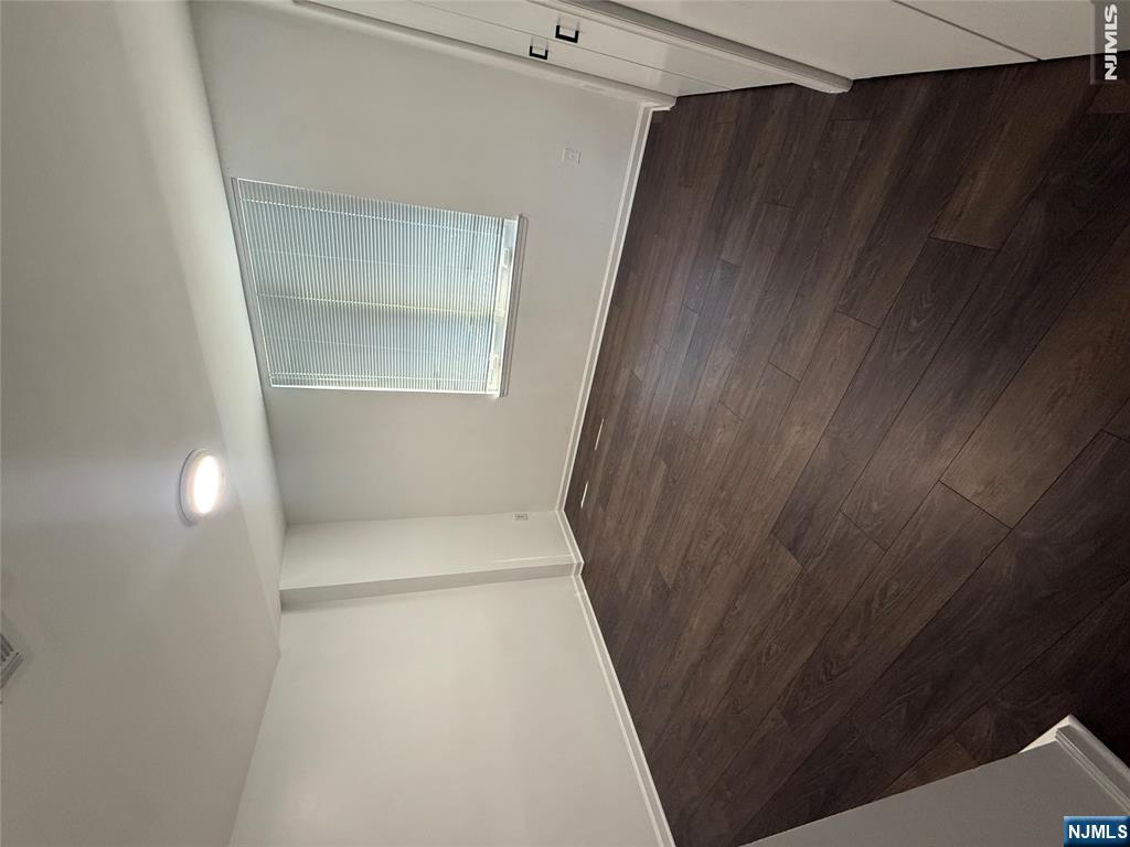 Residential Lease in East Newark