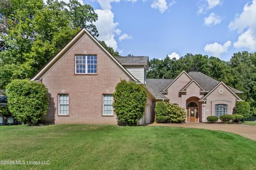 3300 Woodland Trce E, Southaven, MS, 38672-8772 | Card Image