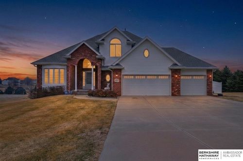 13811 S 41st St, Bellevue, NE, 68123-3747 | Card Image
