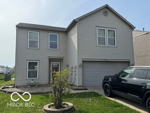 2230 Cedarmill Dr, Franklin, IN, 46131-6800 | Card Image