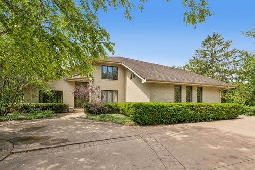 1191 Hunters Ln, Libertyville, IL, 60048-3405 | Card Image