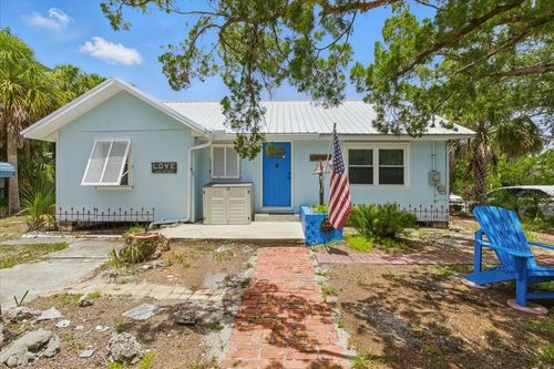 709 6th St, CEDAR KEY, FL, 32625-5016 | Card Image
