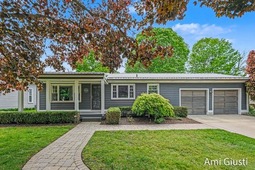 7232 Thornapple River Dr Se, Ada, MI, 49301-9101 | Card Image