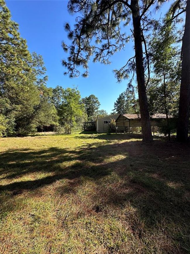 4064 Griffin Grove St, House other with 3 bedrooms, 2 bathrooms and 2 parking in Silsbee TX | Image 6
