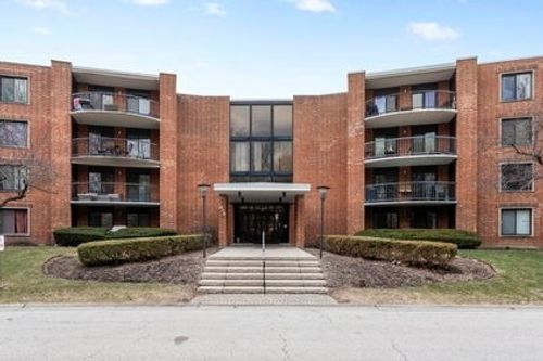 unit-410b-1615 E Central Rd, Arlington Heights, IL, 60005-3352 | Card Image