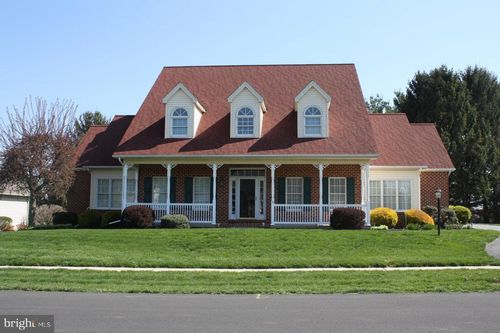 70 Derbyshire Dr, Carlisle, PA, 17015-9259 | Card Image