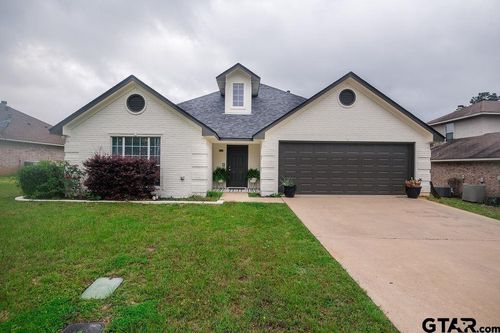 8424 Stonebridge Way, Tyler, TX, 75703-8014 | Card Image