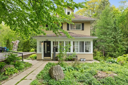 836 Victoria St, Midland, ON, L4R1B6 | Card Image