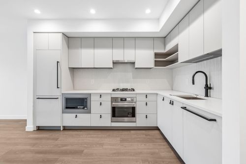 610-1680 E 12th Avenue, Vancouver, BC, V5N2A3 | Card Image