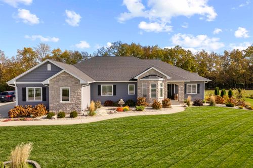 N815 Long Dr, Fort Atkinson, WI, 53538-9100 | Card Image