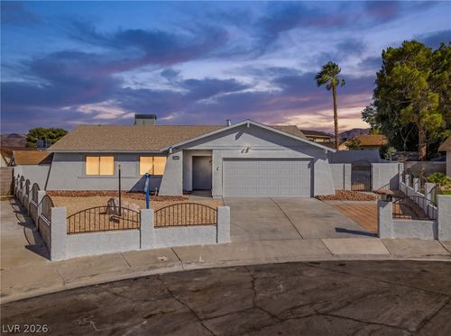711 Sugarcane Ct, Henderson, NV, 89002-8411 | Card Image