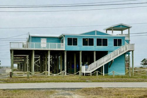 102/104 Tahiti East Lane, Grand Isle, LA, 70358 | Card Image