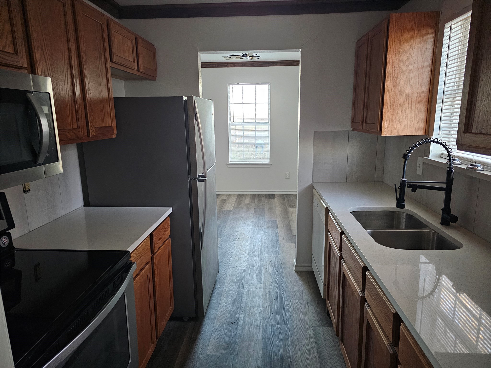 Residential Lease in Goodlow 4