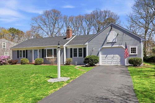 106 Pine St, Yarmouth Port, MA, 02675-1839 | Card Image