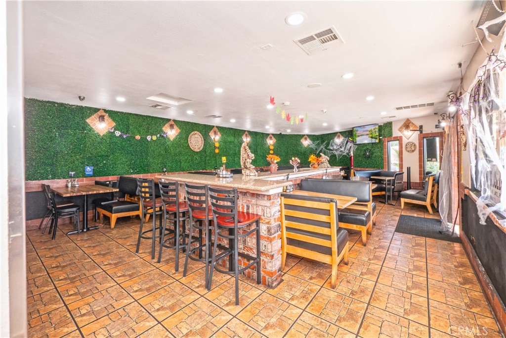 Commercial Sale in Los Angeles 5