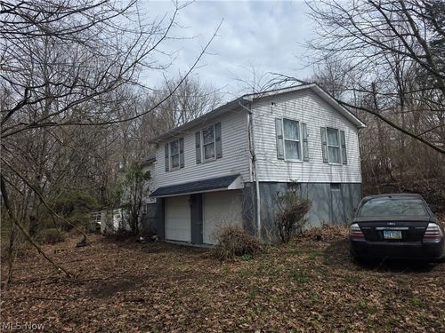 2031 Pickering St, East Liverpool, OH, 43920-1399 | Card Image