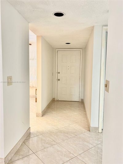 206B - 12900 Sw 7th Ct, Condo with 2 bedrooms, 2 bathrooms and null parking in Pembroke Pines FL | Image 3