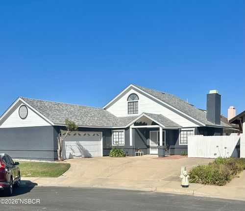 1404 Lark Ct, Santa Maria, CA, 93454-7200 | Card Image