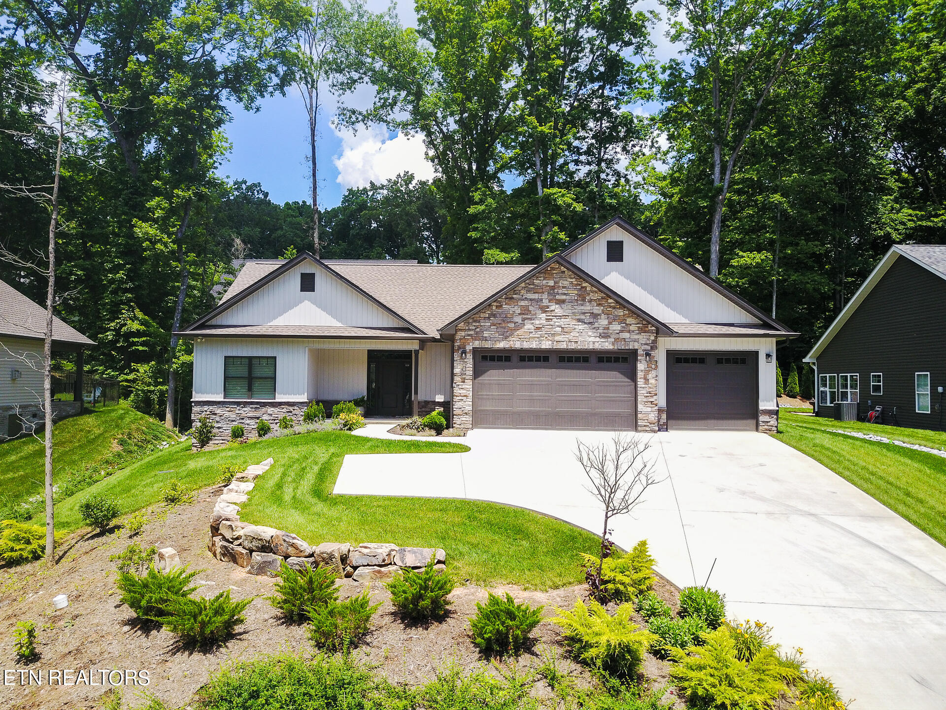 Kawga Way, Loudon, TN 37774