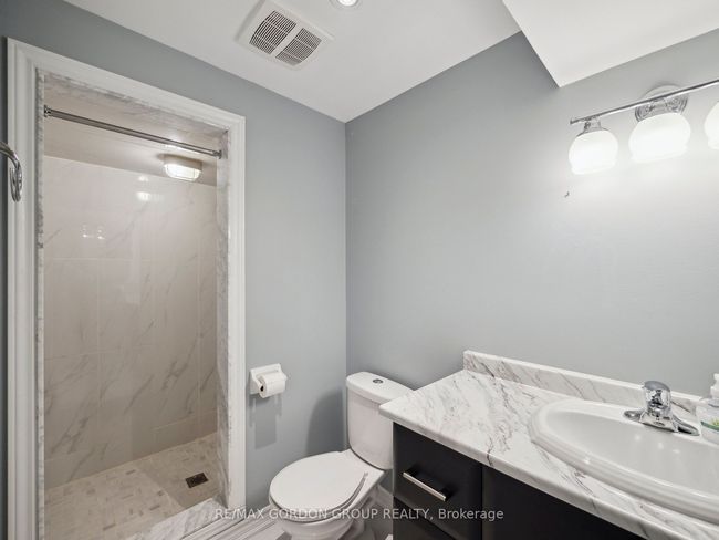 62 Macedonia Crt, House other with 4 bedrooms, 4 bathrooms and 2 parking in Newmarket ON | Image 32