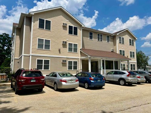 apt-10-15 Lovell St, Nashua, NH, 03060-6478 | Card Image