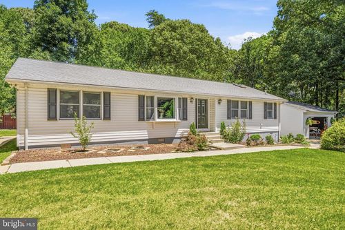 110 Simmons Rd, Severna Park, MD, 21146-1906 | Card Image