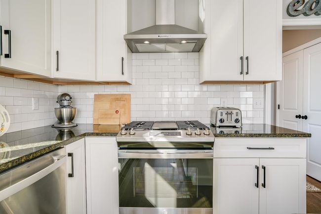 8 Green Rd, House other with 3 bedrooms, 3 bathrooms and null parking in Raymond NH | Image 13