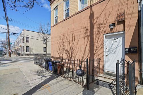 351 Onderdonk Ave, Ridgewood, NY, 11385-1334 | Card Image