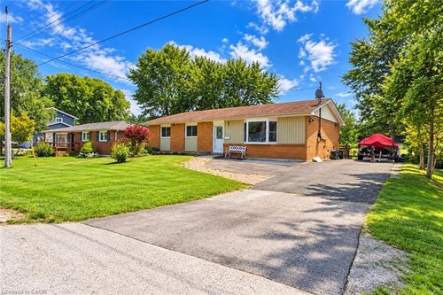 365 Adeline Dr, Keswick, ON, L4P3C4 | Card Image