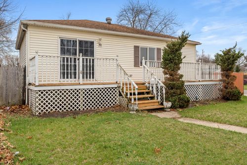 401 Tyler St, Hobart, IN, 46342-1136 | Card Image