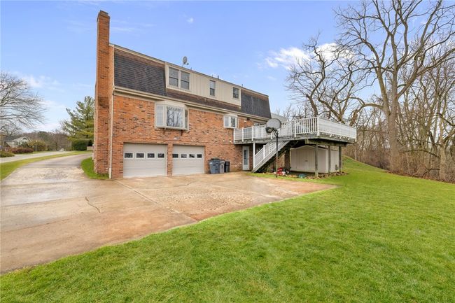 Large deck over looking rear yard | Image 24