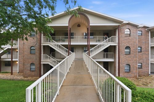 19-350 S Wildwood Dr, Branson, MO, 65616-7268 | Card Image