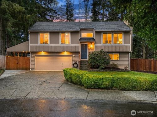 15215 Se 179th St, Renton, WA, 98058-9044 | Card Image