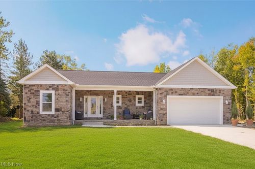 18433 Whitney Rd, Strongsville, OH, 44149-1408 | Card Image