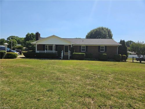 1867 Hickory Tree Road, Winston Salem, NC, 27127 | Card Image