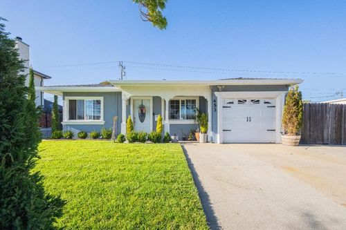 453 Chaparral St, Salinas, CA, 93906 | Card Image