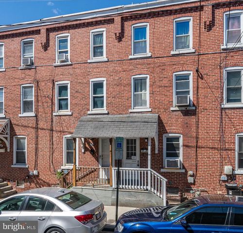 734 N Meadow St, ALLENTOWN, PA, 18102-1823 | Card Image