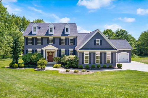 450 Hartville Rd, Atwater, OH, 44201-9784 | Card Image