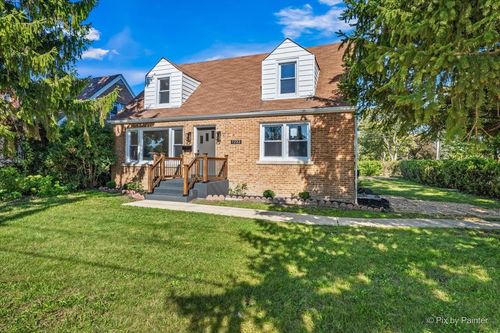 7232 W Oakton St, Niles, IL, 60714-3063 | Card Image
