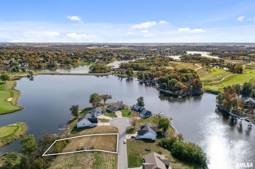1800 Karl Lake Ct, Sherrard, IL, 61281-2100 | Card Image